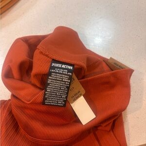 VS PINK TERRACOTTA LEGGINGS- NEW WITH TAGS